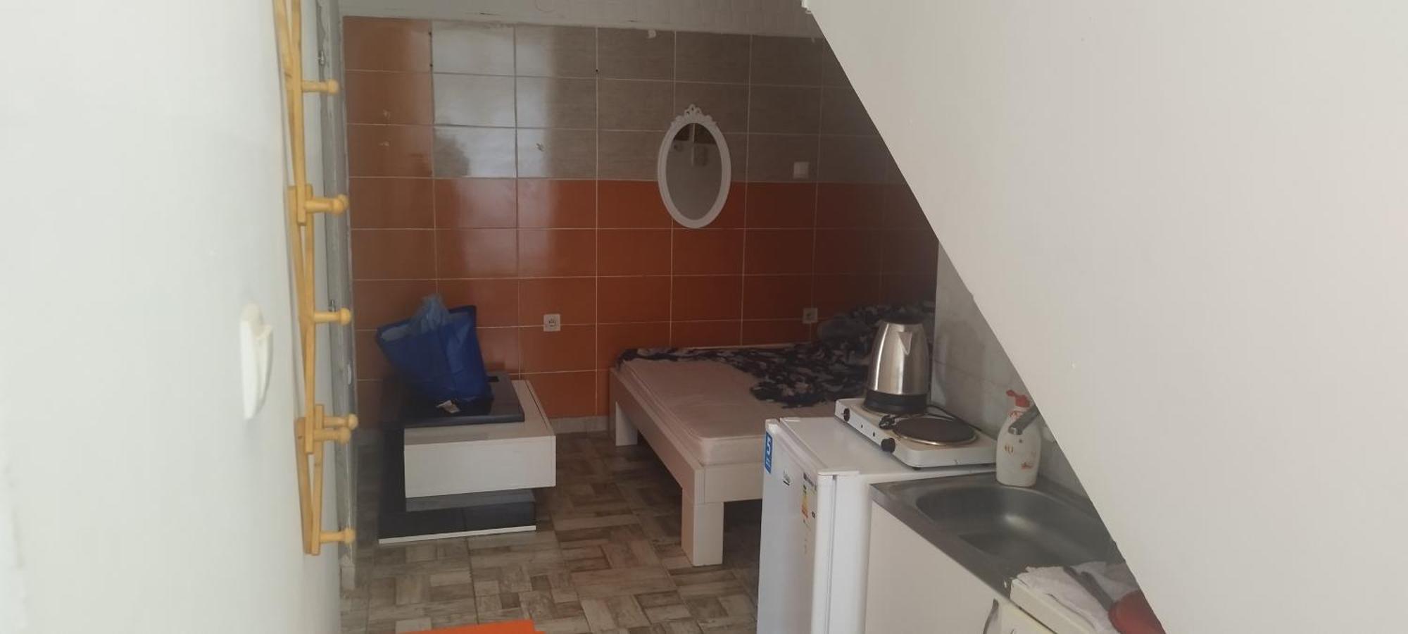 Small Apartment Private Bathroom Strong Wi-Fi Belgrade Exterior photo